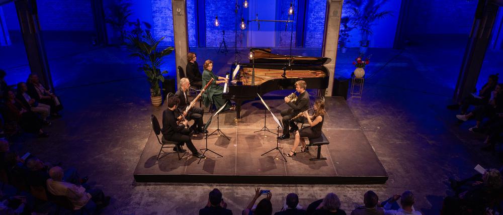 Beim Auftakt am Donnerstag saß die künstlerische Leiterin Elena Bashkirova selbst am Klavier.