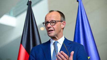 Seine erste große Krise: Bundeskanzler Friedrich Merz (CDU) hat seine Position zum Krieg zwischen Israel und Iran schnell gefunden.