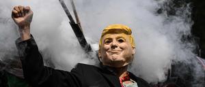 „Die Gesellschaft ist gerade die einzige politische Kraft, die sich Trump widersetzen kann“, sagt USA-Experte Thomas Jäger.