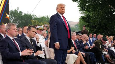 Donald Trump bei der Militärparade in Washington.