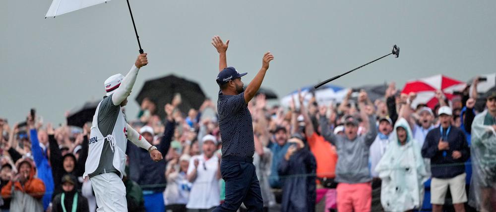 Spaun jubelt nach dem 20-Meter-Putt zum Sieg.