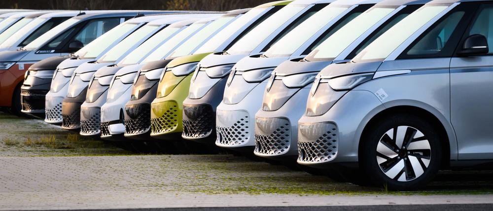 „Die elektrische Plattform steht“, sagt Ministerpräsident Lies über den kriselnden Autokonzern Volkswagen. (Archivbild)