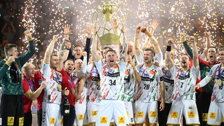 Der SC Magdeburg bejubelt den dritten Triumph in der Champions League nach 2002 und 2023.