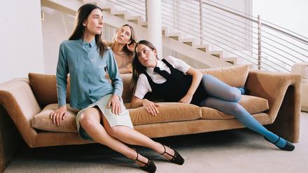 Die Schwestern Danielle, Este und Alana Haim (von links) machen seit ihrer Kindheit zusammen Musik.