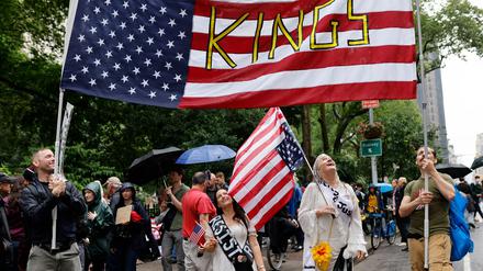 „No Kings“ (Keine Könige) war das übergreifende Motto der Proteste. 