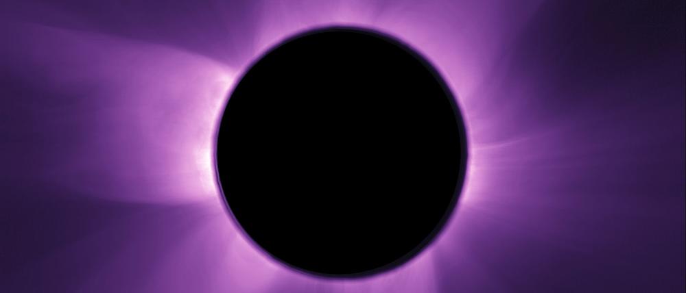 Auf diesem Foto ist die künstlich eingefärbte, innere Sonnenkorona zu sehen.