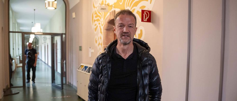 Fredi Bobic vor gut einem Monat im Landgericht Berlin.
