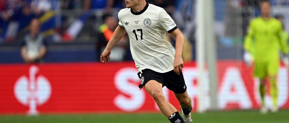 Vor dem Medizincheck in Liverpool: Der deutsche Nationalspieler Florian Wirtz.