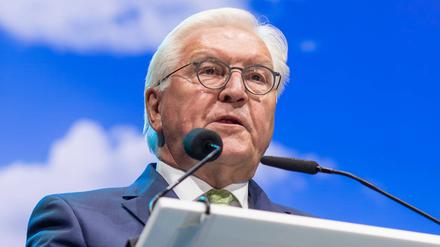 Steinmeier äußerte in einem Grußwort zum 70-jährigen Bestehen des Leo Baeck Instituts, dass Juden sich fragen, ob sie in Deutschland sicher sind: „Das beschämt mich und macht mich wütend“