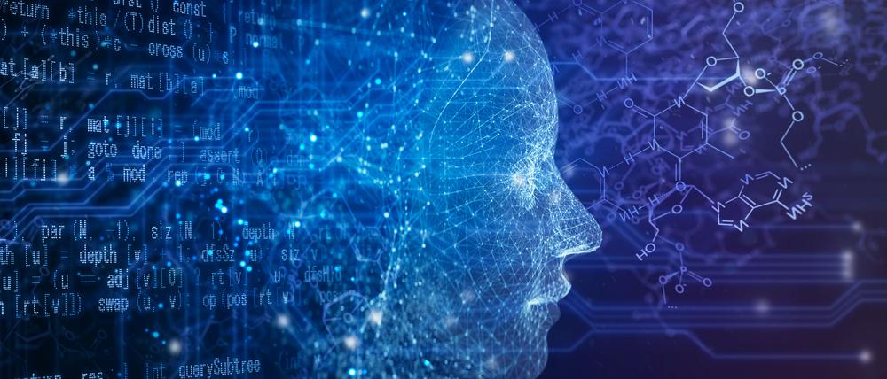 KI-Roboter mit Schaltkreis, chemischer Struktur und Programmcode auf schwarzem Hintergrund.