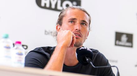 Alexander Zverev spricht vor seinem ersten Auftritt beim Rasenturnier in Halle/Westfalen