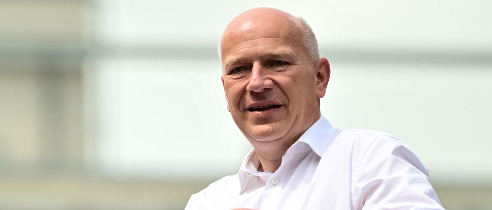 Berlins Regierender Bürgermeister Kai Wegner will auch in diesem Jahr beim CSD in der Hauptstadt dabei sein. (Archivfoto)