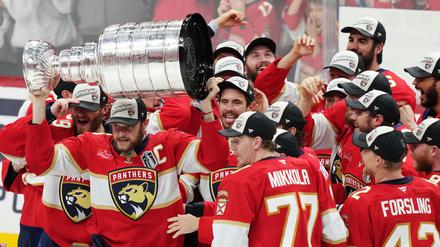 Der Stanley Cup ging erneut an die Florida Panthers.