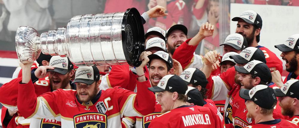Der Stanley Cup ging erneut an die Florida Panthers.