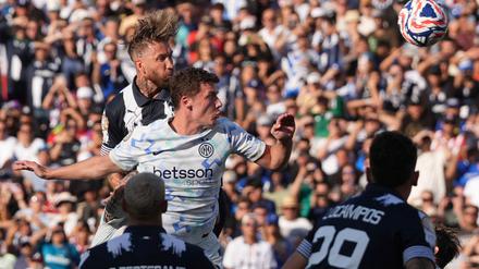 Sein Kopfballspiel war schon immer Weltklasse: Sergio Ramos (hinten).