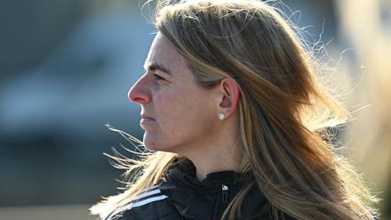 Sportdirektorin Nia Künzer bleibt beim DFB 