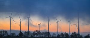 In Berlin ist die Diskussion über künftige Standorte von neuen Windkraftanlagen nicht beendet. (Archivfoto) 