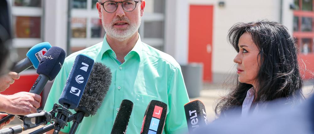 Streift ein Puma durch Braunsbedra? Für den Bürgermeister der Gemeinde Steffen Schmitz (CDU) ist die Frage geklärt. Eine Nachstellung vor Ort habe gezeigt: Das Tier ist kleiner, als zunächst angenommen.