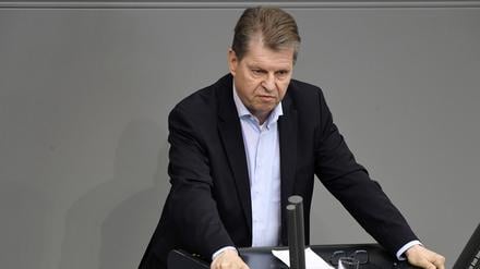 Der SPD-Außenpolitiker Ralf Stegner kritisiert Friedrich Merz. 