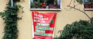 Protest gegen das Gesobau-Projekt am Schlosspark Schönhausen in Berlin-Pankow.