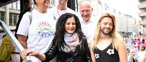 Sozialsenatorin Cansel Kiziltepe (SPD) unterstützt die „Pride Parade“ in Berlin-Marzahn gegen eine angekündigte Neonazi-Demonstration. (Archivbild)