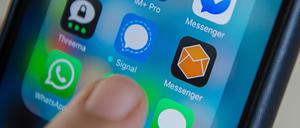 Die österreichische Regierung hat sich grundsätzlich auf die Einführung einer gezielten Überwachung von Messenger-Diensten wie Whatsapp bei konkreten Gefährdungslagen verständigt.