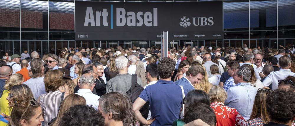 Trotz dieses starken Starts verzeichnet der weltweite Kunstmarkt insgesamt rückläufige Zahlen. (Archivbild)