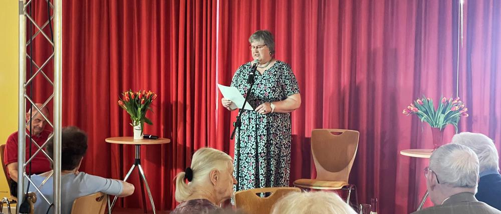 Anke Apt, Vorsitzende der Poeten vom Müggelsee