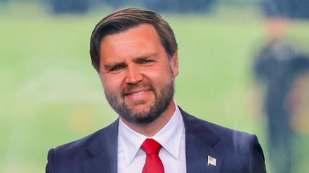 US-Vizepräsident JD Vance nimmt an einer Militärparade in Washington DC teil (Symbolbild).