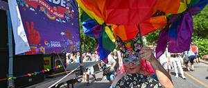 Eindrücke vom Budapest Pride im Jahr 2023.