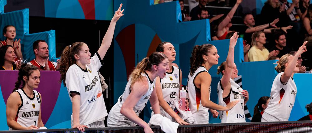 Das deutsche Team gewann zum Auftakt gegen Schweden. 