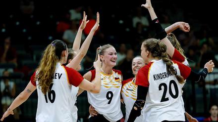 Die deutschen Volleyballerinnen dürfen in der Nations League weiter jubeln