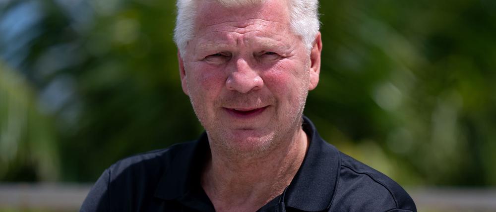 Stefan Effenberg äußert sich in Miami zum neuen Augsburger Cheftrainer Sandro Wagner.