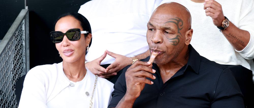 Mike Tyson schaute einfach mal beim Tennis vorbei und leistete sich auch noch ein Eis.
