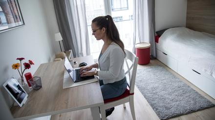 Potsdamerinnen und Potsdamer können ihren Wohnsitz künftig online anmelden. 