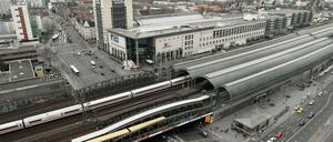 Rathaus, Bahnhof, Arcaden - und die Klosterstraße.