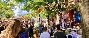 We Keez x Moabit vor der Heilandskirche bei der Fête de la Musique. Foto: We Keez
