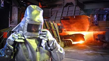 ArcelorMittal hat Pläne für eine klimaneutrale Stahlproduktion in Bremen und Eisenhüttenstadt verworfen. (Archivbild) 
