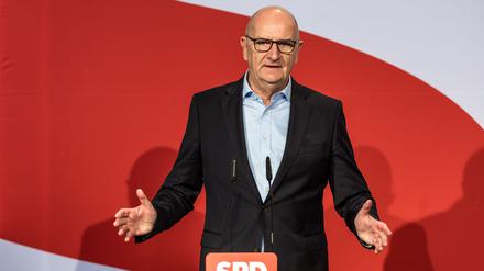 Brandenburgs Ministerpräsident Dietmar Woidke ist als SPD-Landeschef wiedergewählt worden.
