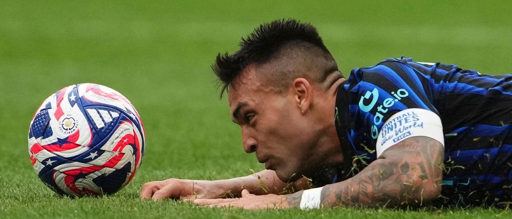 Erst am Boden, dann Torschütze zum 1:1: Inter Mailands Lautaro Martinez.