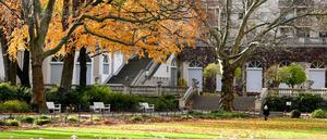 Im Körnerpark in Neukölln wurde ein 28-Jähriger so schwer verletzt, dass er später im Krankenhaus starb. (Archivbild)