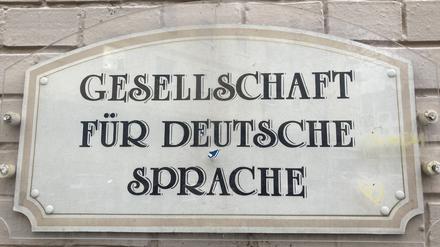 Die Sprachwissenschaftler der Gesellschaft für deutsche Sprache beraten Standesämter, ob ein Vorname eingetragen werden kann oder nicht. (Archivbild)