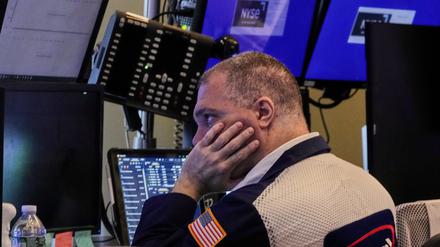 Für Händler auf dem Parkett der New York Stock Exchange gilt es bei US-Aktien aktuell weniger zu gewinnen als mit solchen in Europa. 