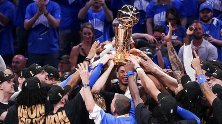 Die Larry O’Brien Trophy dürfen 2025 die Oklahoma City Thunder in die Luft strecken.