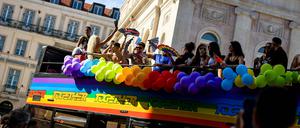 Wagen auf dem Europride Parade in Lissabon.