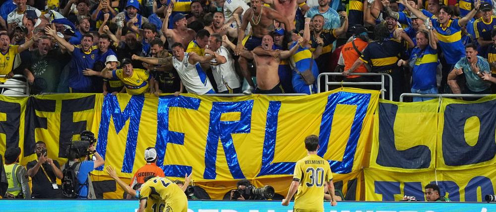 Die Boca Juniors feiern ihren zwischenzeitlichen Ausgleich gegen den FC Bayern emotional.