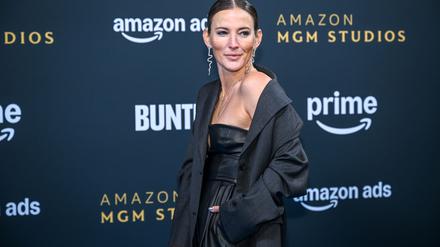Moderatorin Jeannine Michaelsen macht bei der neuen Staffel der Reality-Show „7 vs. Wild“ mit.