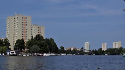Die Havel fließt durch Potsdam. Bald könnte es wieder ein Wasserentnahmeverbot geben.