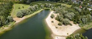 Die Kaulsdorfer Seen aus der Drohne in Berlin am 18. Juli 2023. Kaulsdorfer Seen *** Kaulsdorfer lakes from drone in Berlin on 18 July 2023 Kaulsdorfer lakes