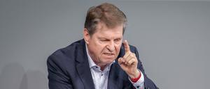 Ralf Stegner (SPD) spricht im Plenum des Bundestags (Archivbild).